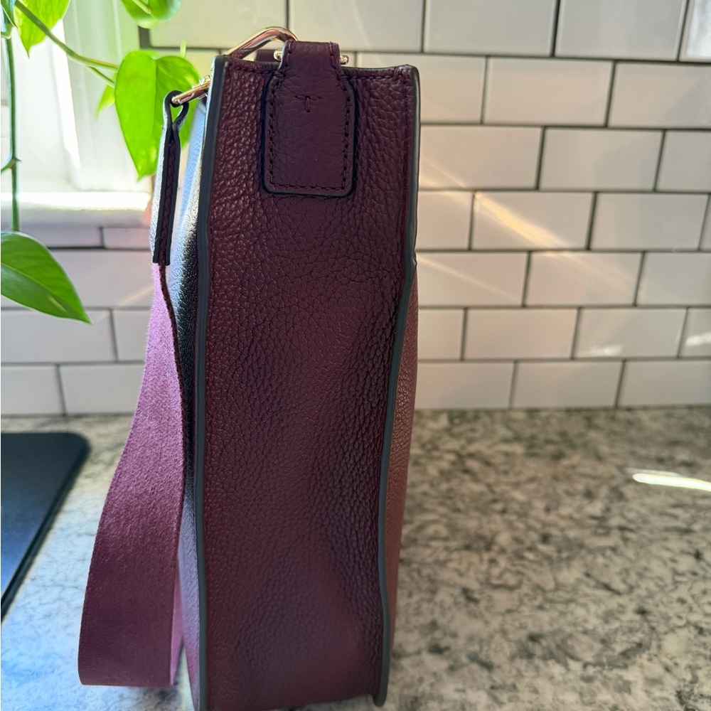 Tory Burch Thea Web Large Burgundy Leather Shoulder Crossbody Bag TRENDING COLOR - Picture 3 of 5